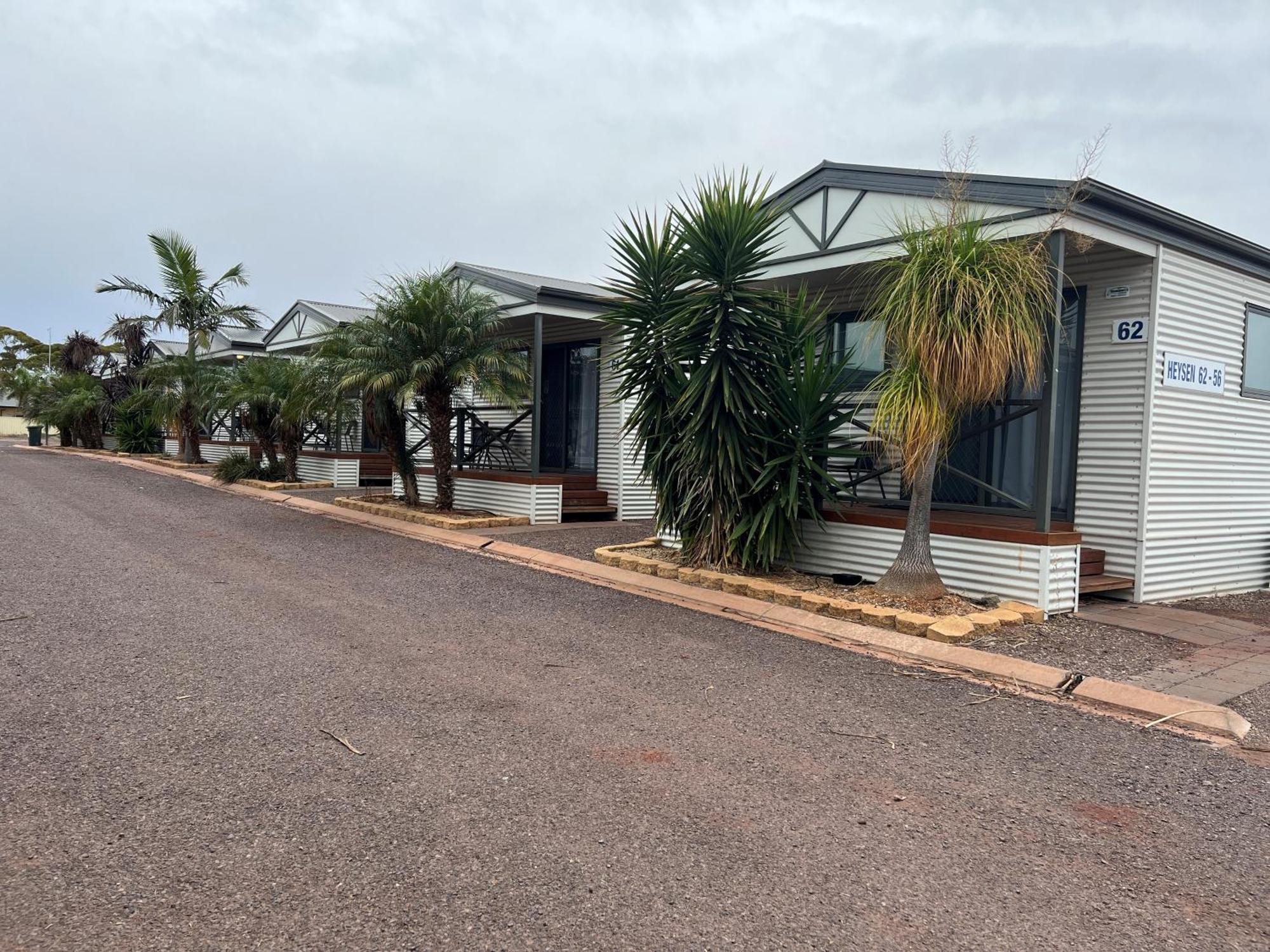 The Sundowner Cabin & Tourist Park Whyalla Exterior photo