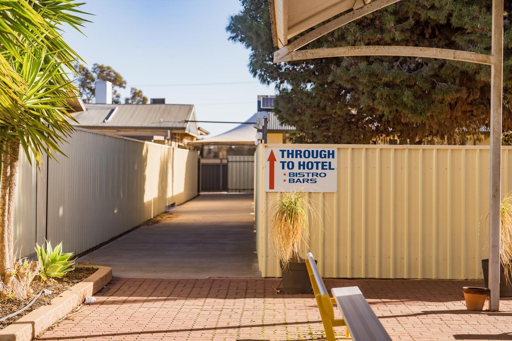 The Sundowner Cabin & Tourist Park Whyalla Exterior photo